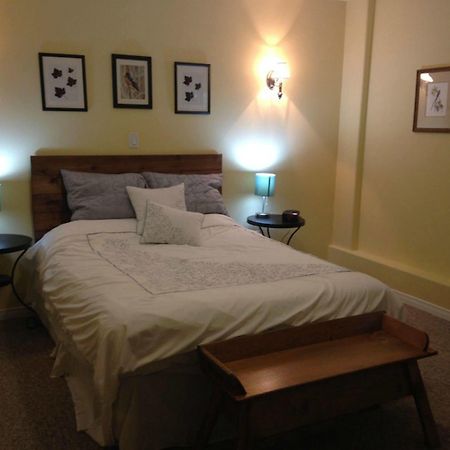 The Treehouse Bed And Breakfast Flesherton Extérieur photo