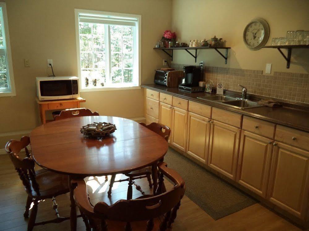 The Treehouse Bed And Breakfast Flesherton Extérieur photo